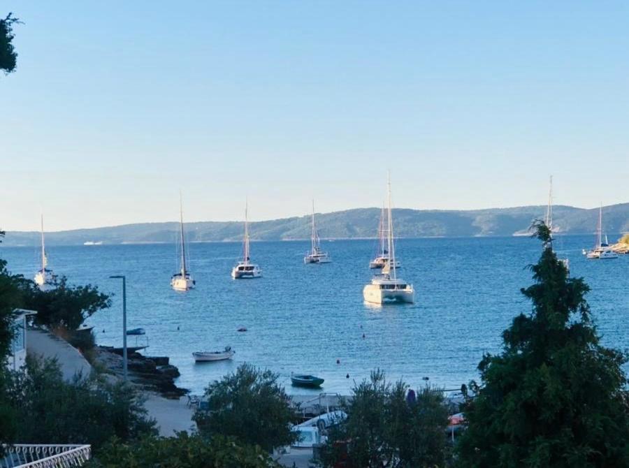 Apartmani Ema Трогир Экстерьер фото