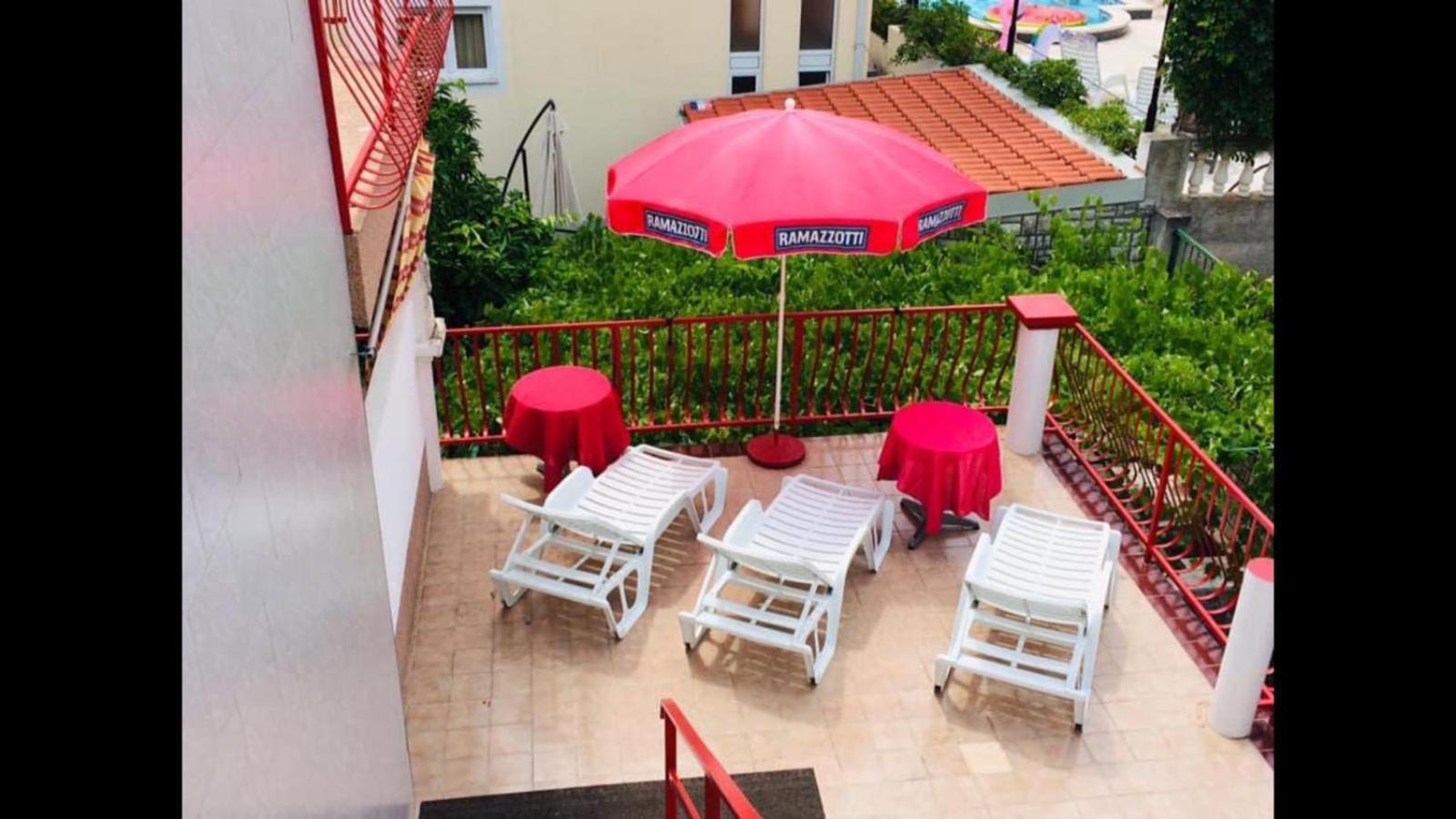 Apartmani Ema Трогир Экстерьер фото