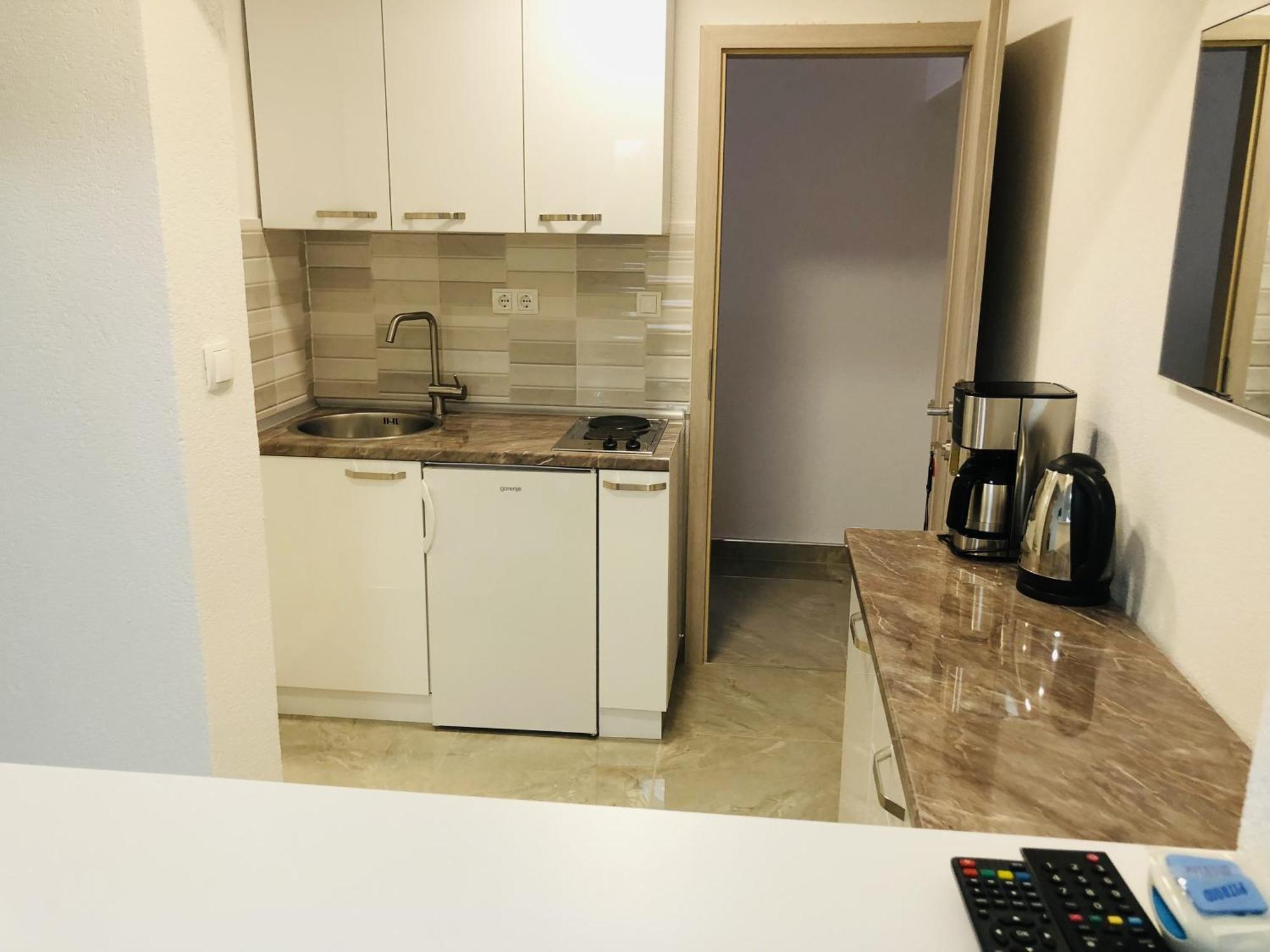 Apartmani Ema Трогир Экстерьер фото